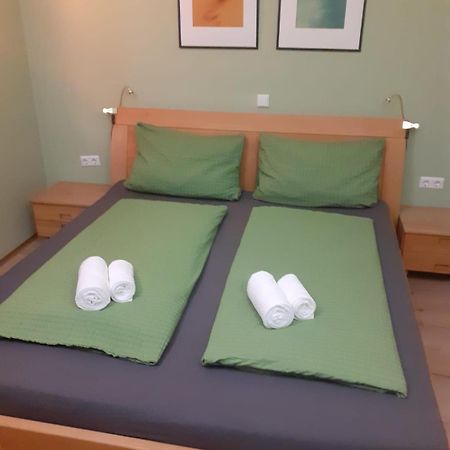 Luna Apartments Виена Екстериор снимка