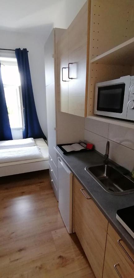 Luna Apartments Виена Екстериор снимка