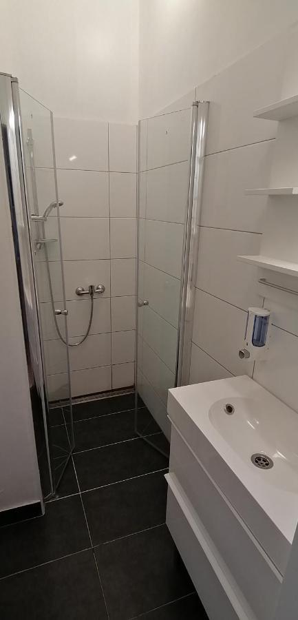 Luna Apartments Виена Екстериор снимка