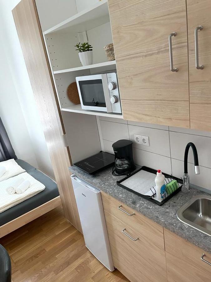 Luna Apartments Виена Екстериор снимка