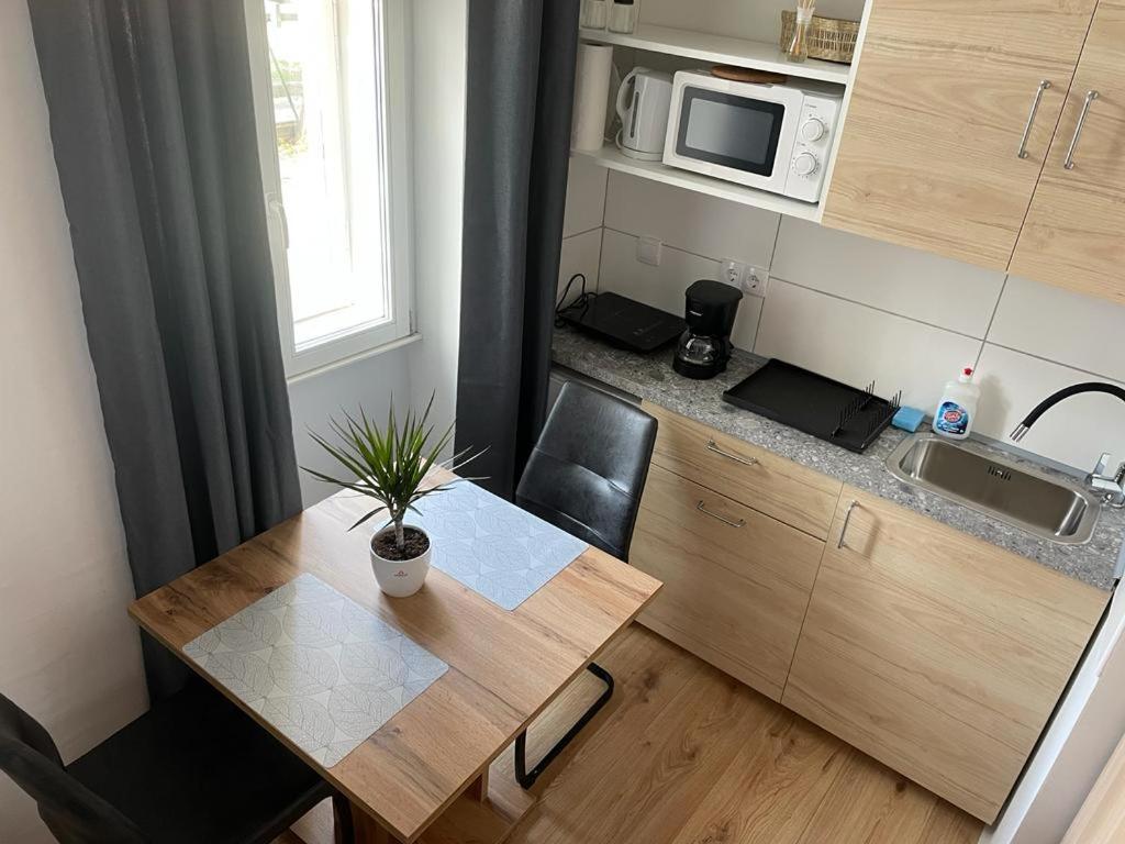Luna Apartments Виена Екстериор снимка