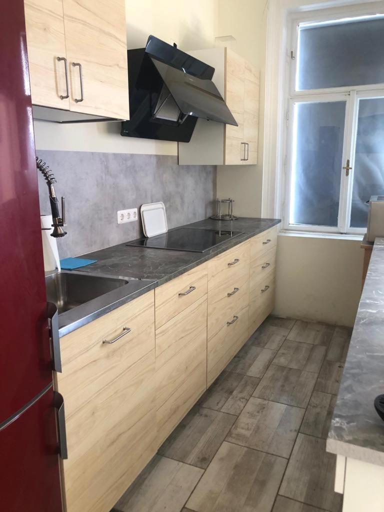 Luna Apartments Виена Екстериор снимка