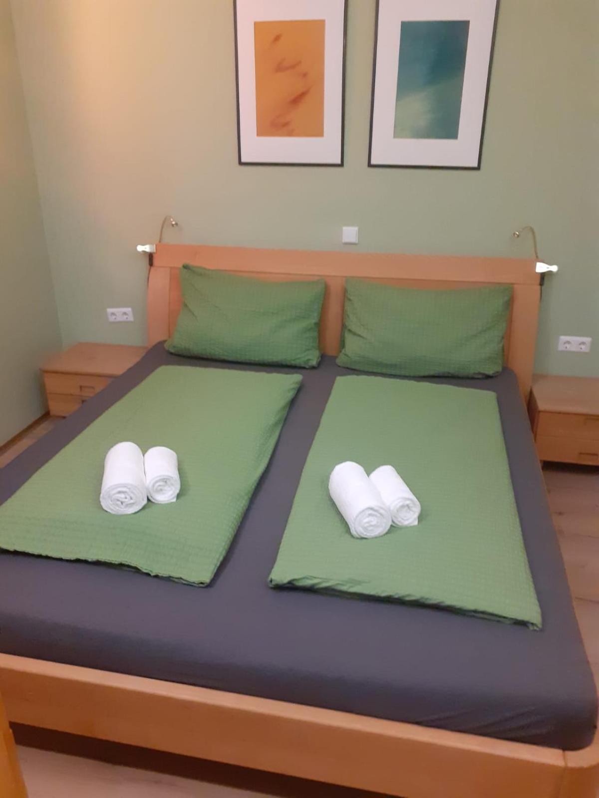 Luna Apartments Виена Екстериор снимка