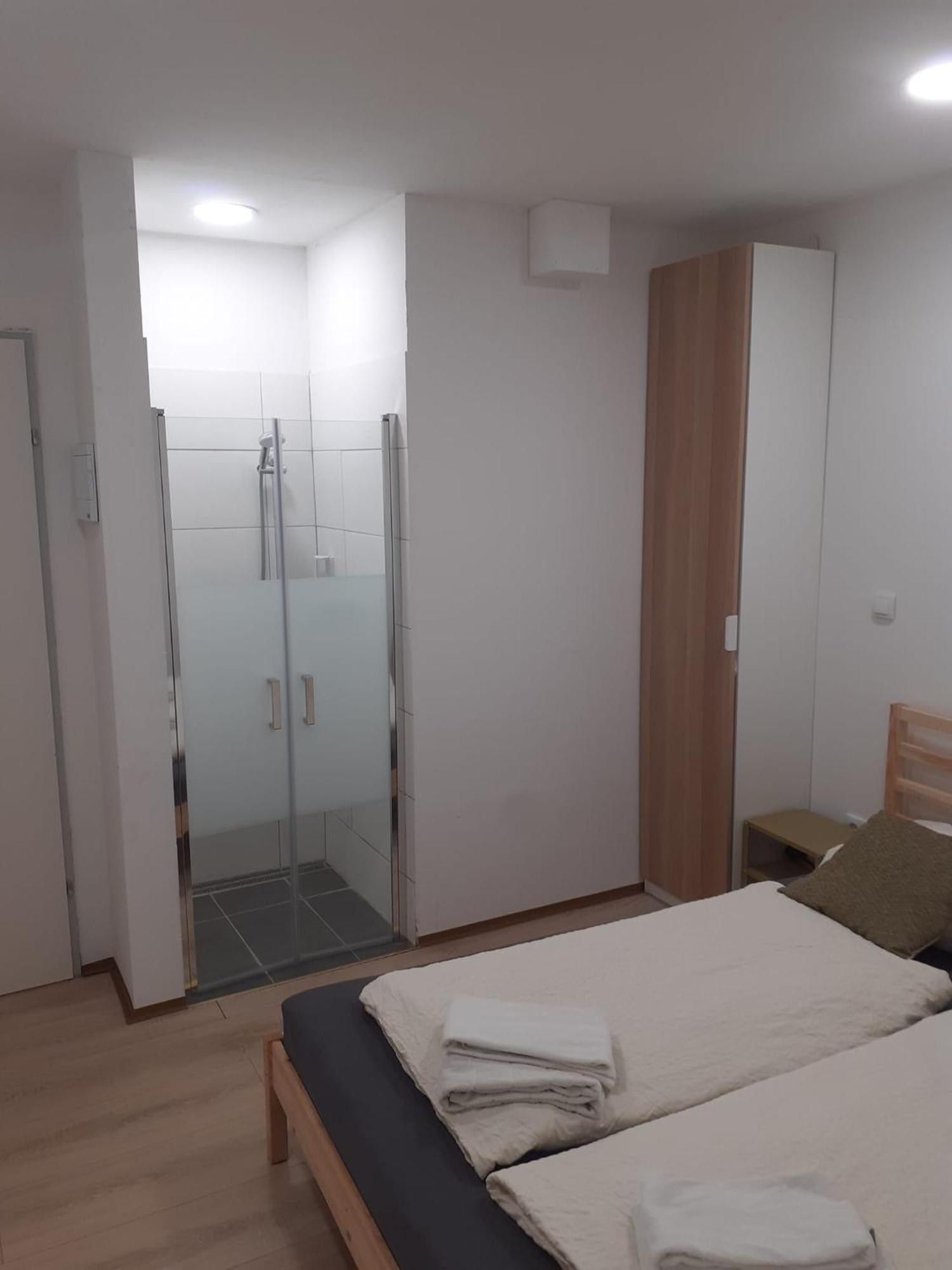 Luna Apartments Виена Екстериор снимка